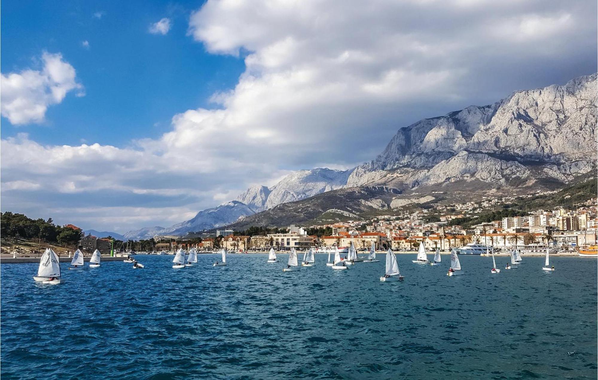 Awesome In With Wifi Makarska